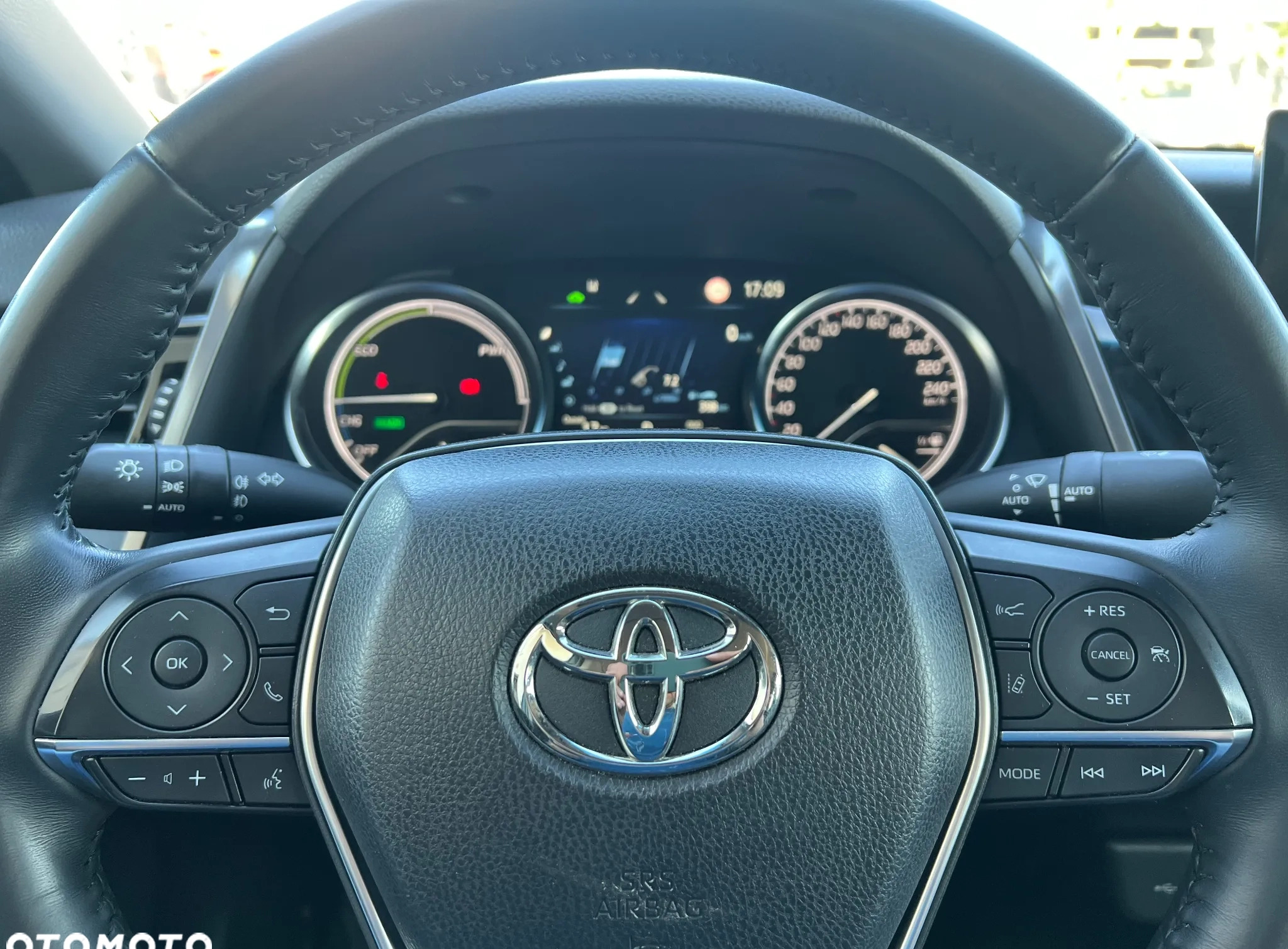 Toyota Camry cena 123800 przebieg: 101458, rok produkcji 2021 z Solec Kujawski małe 301